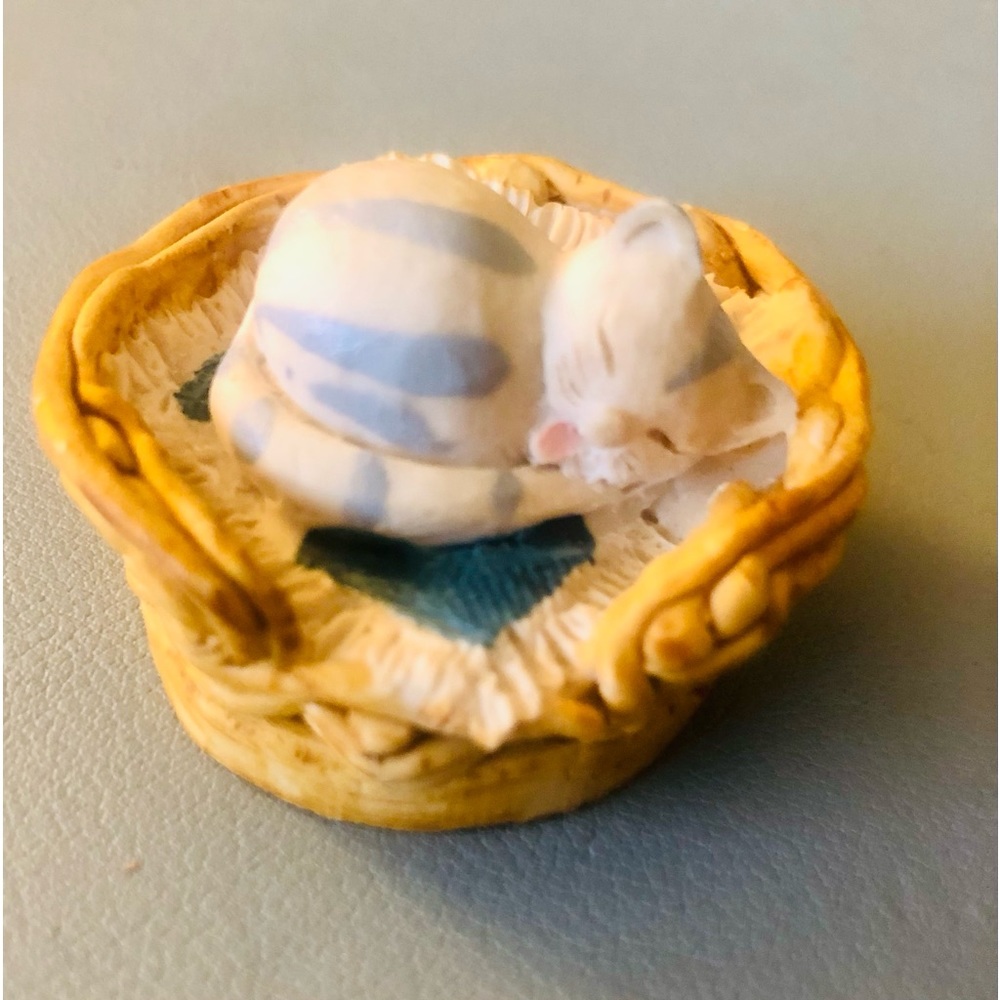 Tiny sleeping Cat handmade in Scotland by Peter Fagan